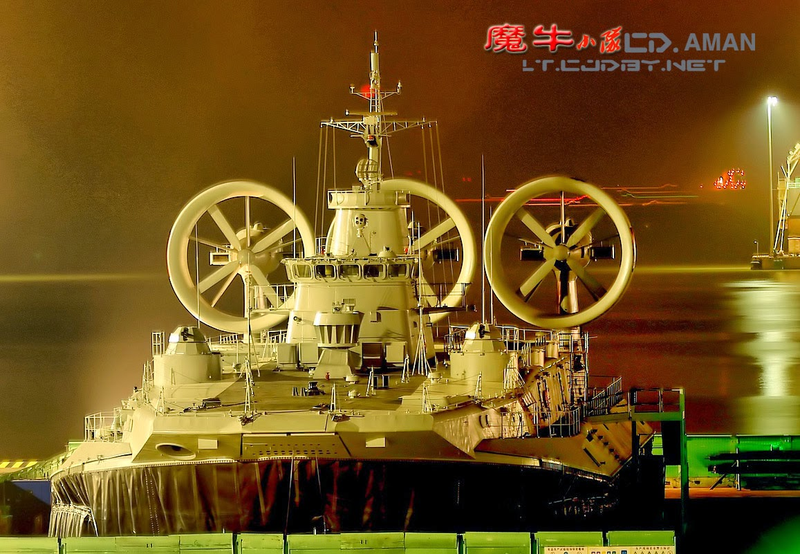 Illustration for article titled Greece Just Sold Its Giant Zubr-Class Hovercraft To China